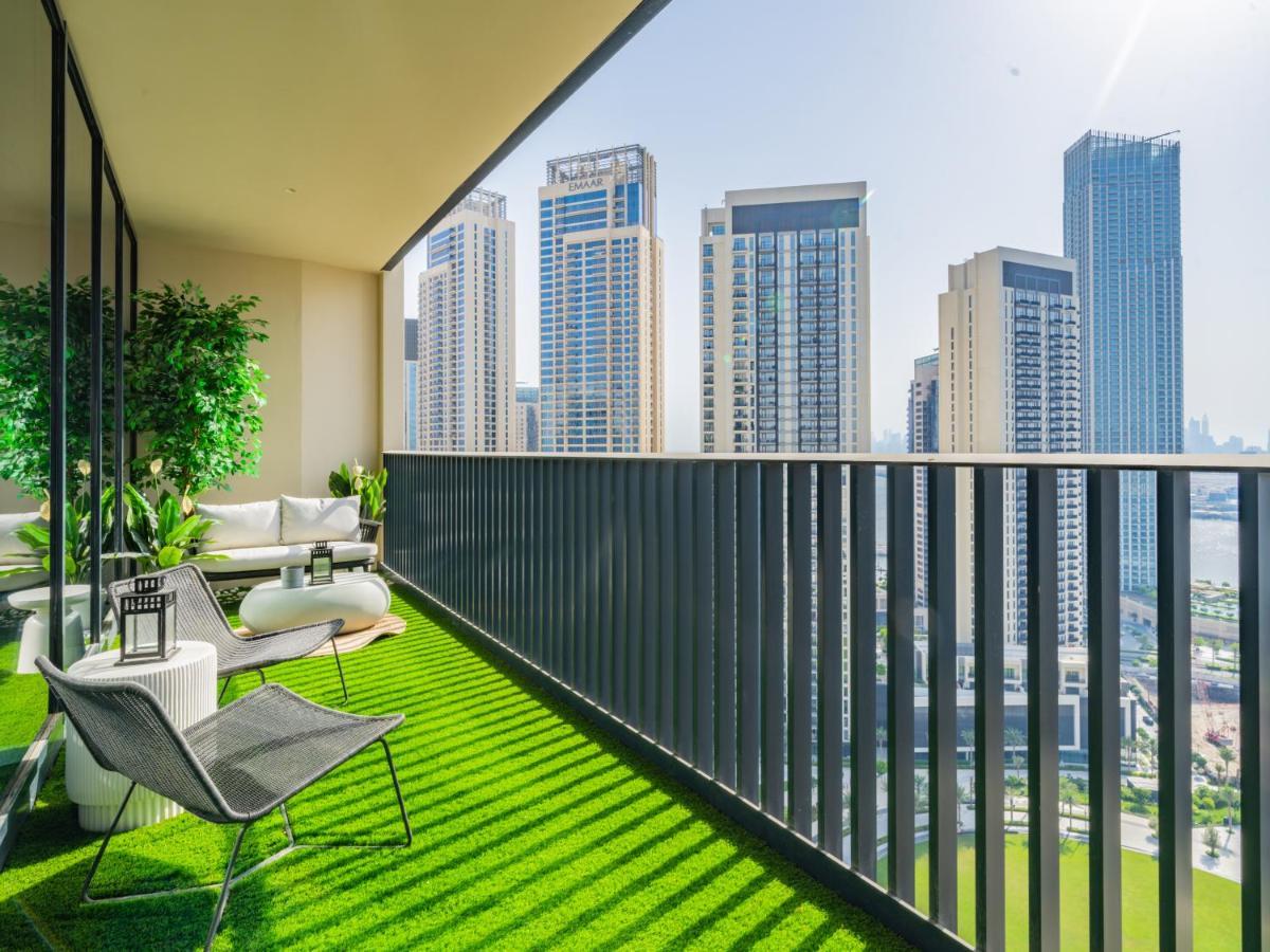 Spacious With Incredible Canal And Park Views