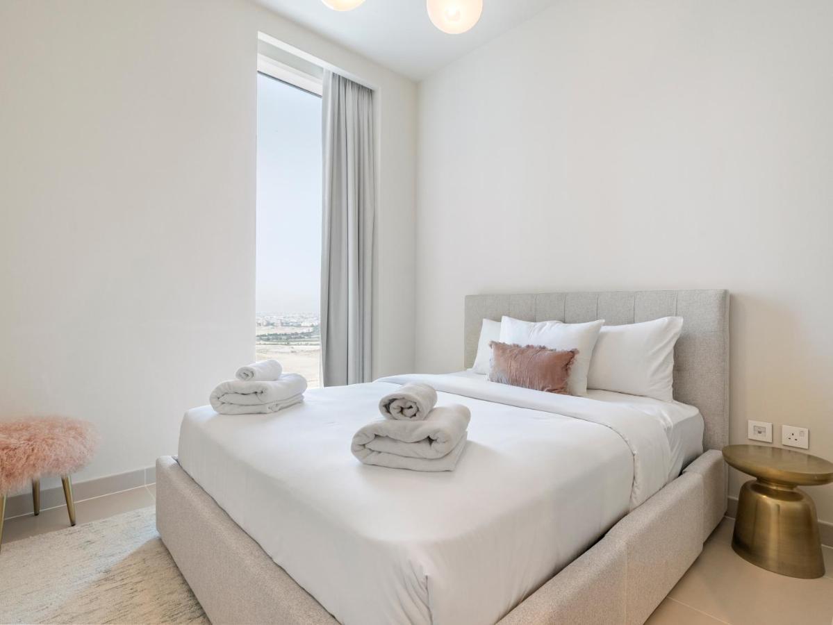 Spacious With Incredible Canal And Park Views * Dubai