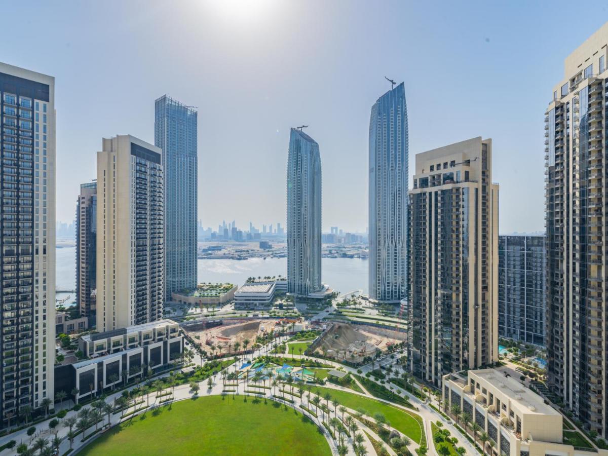 Apartment Spacious With Incredible Canal And Park Views Dubai