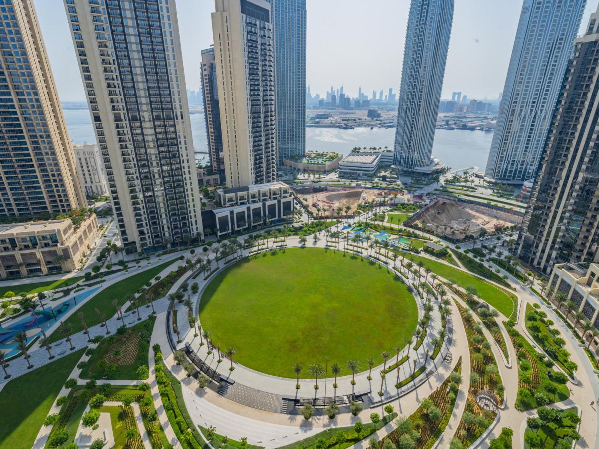 Spacious With Incredible Canal And Park Views Apartment Dubai